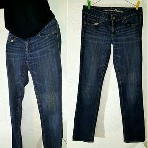 🎉American eagle jeans straight size 6